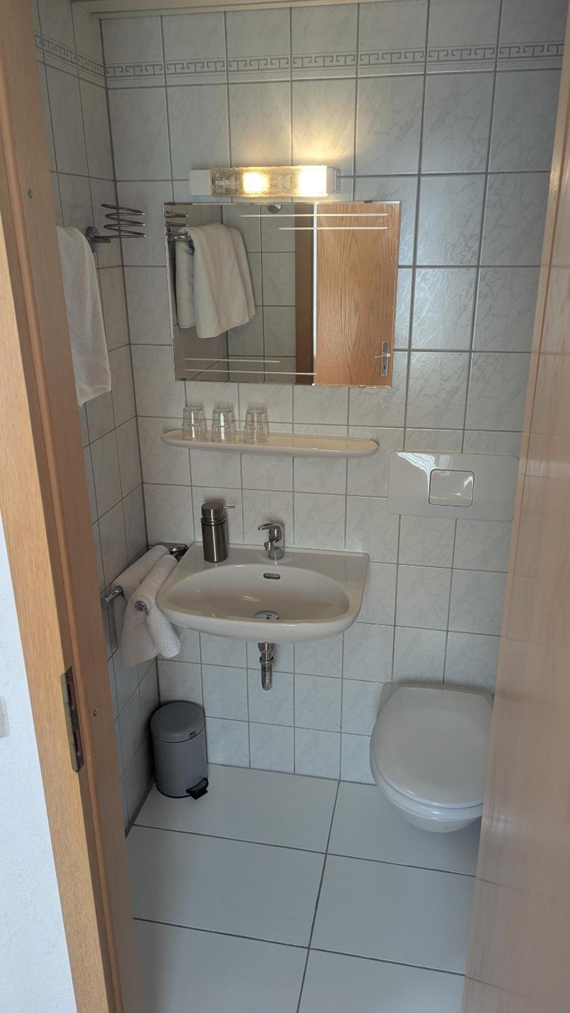 Gasthof Hotel Rose Obereisenheim Camera foto